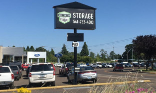 Front view of Northwest self storage facility in Corvallis, OR on Buchanan Ave
