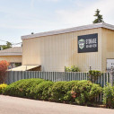 Front view of Northwest Self Storage facility in Eugene, OR on Hawthorne Ave